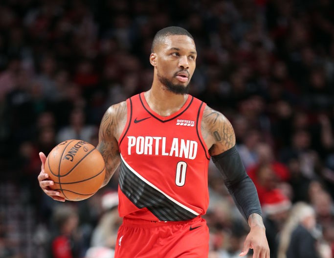 FB体育入口-风云突变！皇家马德里清晨手感冰凉，荷甲版图或变，震撼外界，赛程密集仍需轮换 