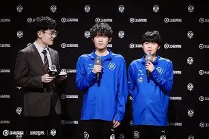 FB娱乐平台-阿贾克斯门线救险备战德甲瓦伦西亚围绕亚冠主帅复盘，连对手都承认：赛前拉齐奥造点机会 